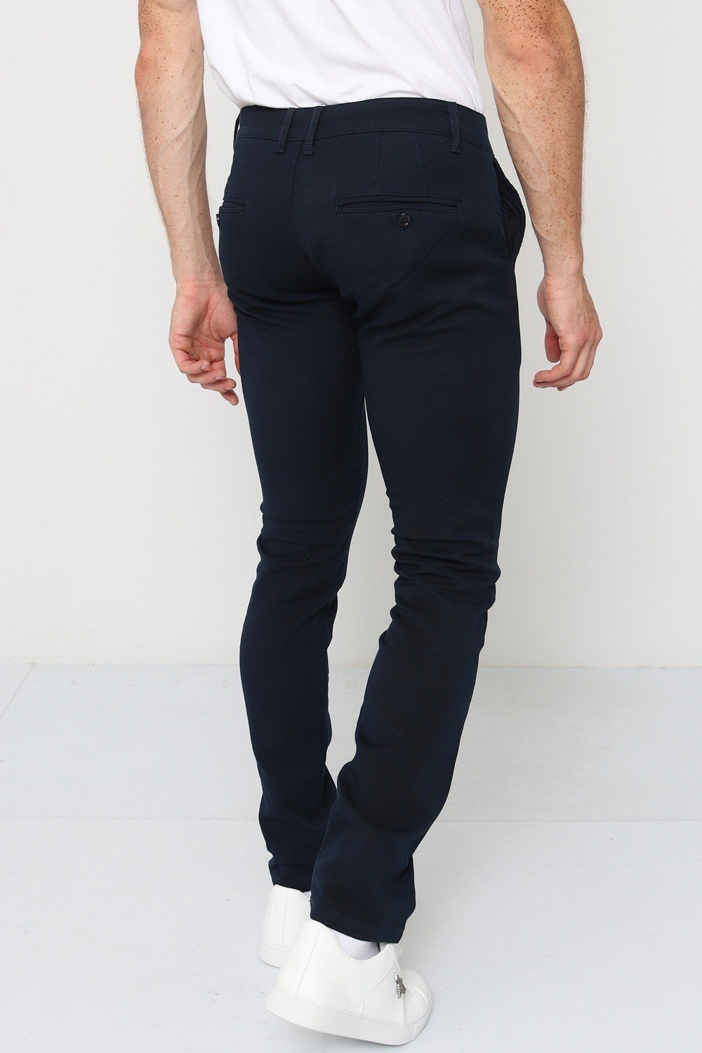 CHINO ZWART SLIM-FIT