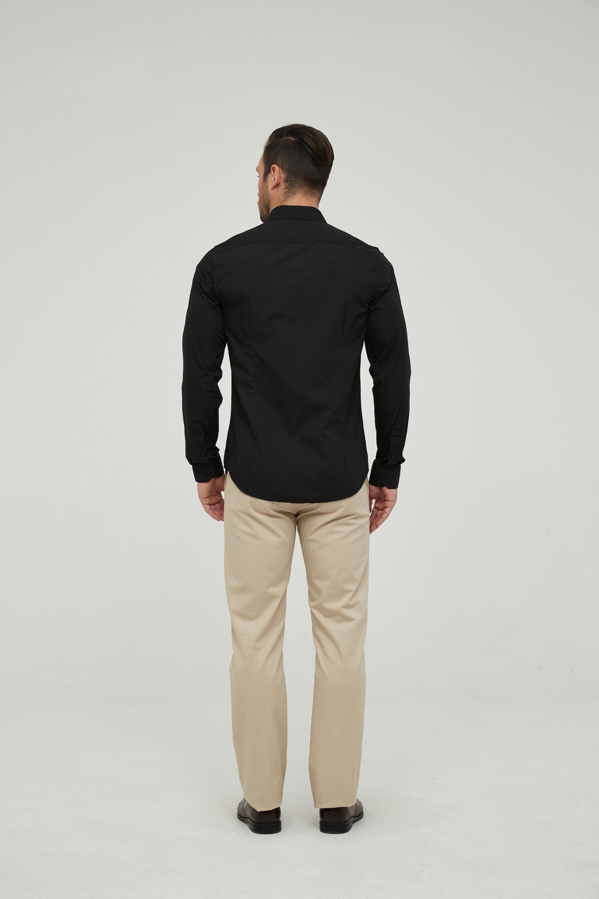 BASIC OVERHEMD SLIM-FIT ZWART
